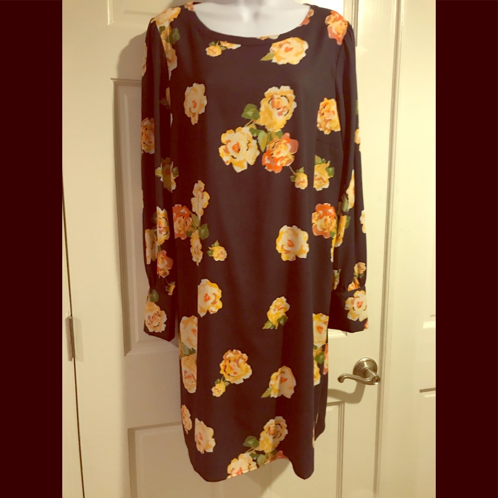 Floral shift dress